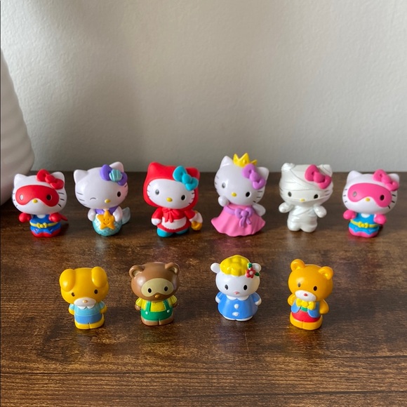 Hello Kitty and Friends Mini Figures Set - Picture 3 of 16
